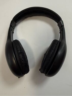 Over-Ear Black Wireless Headphones Comfortable Noise-Isolating Design NOT tested